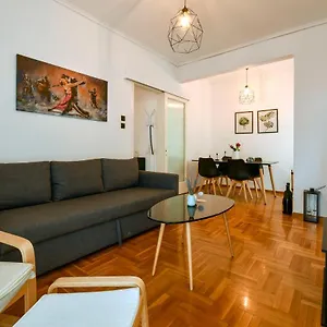 Center Θεσσαλονίκη