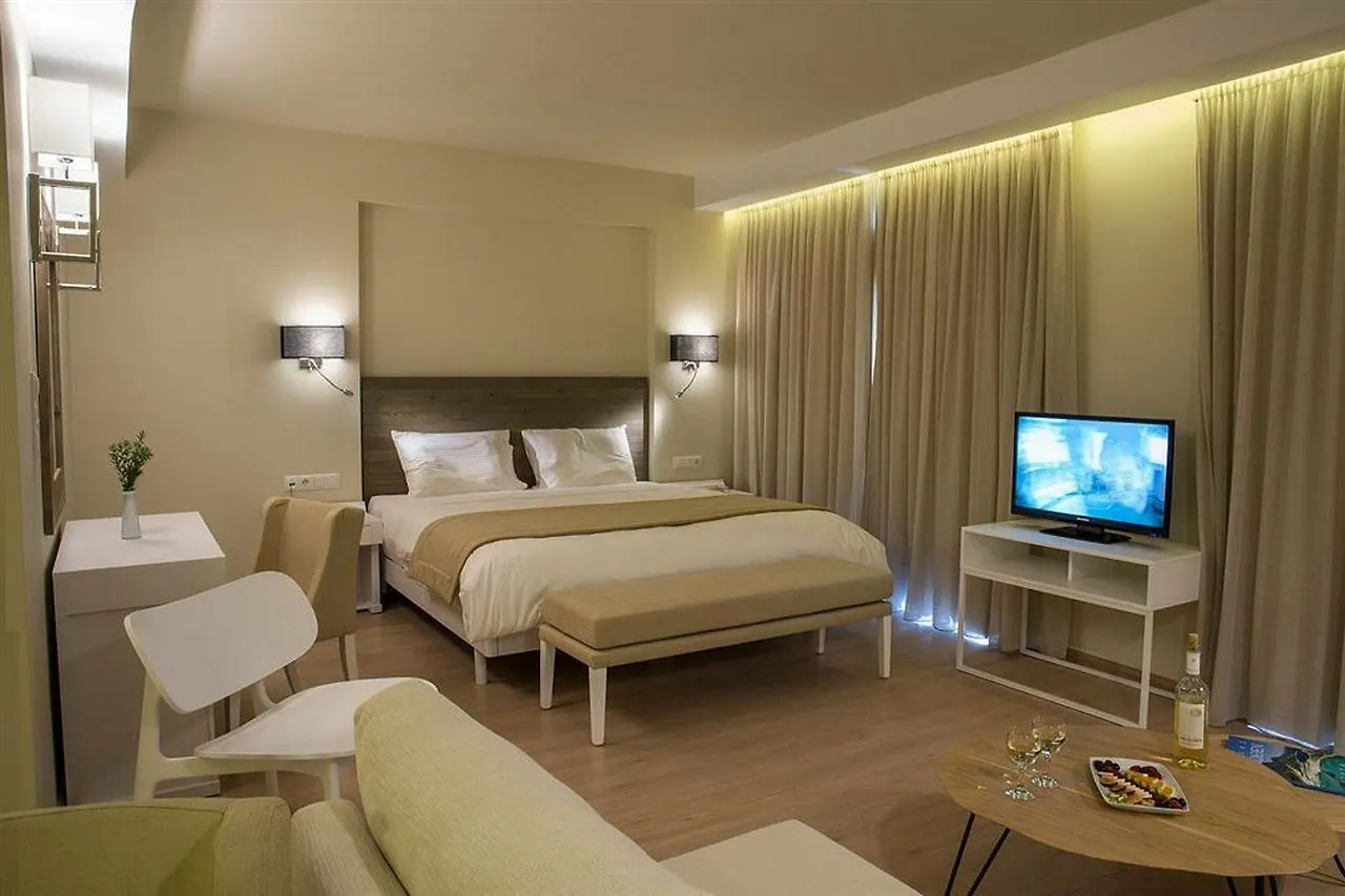 העיירה רתימנו Swell Boutique Hotel יוון